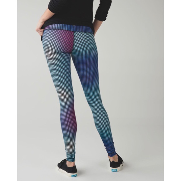 Lululemon Wunder Under Pant in Cosmic Dots - Picture 3 of 5